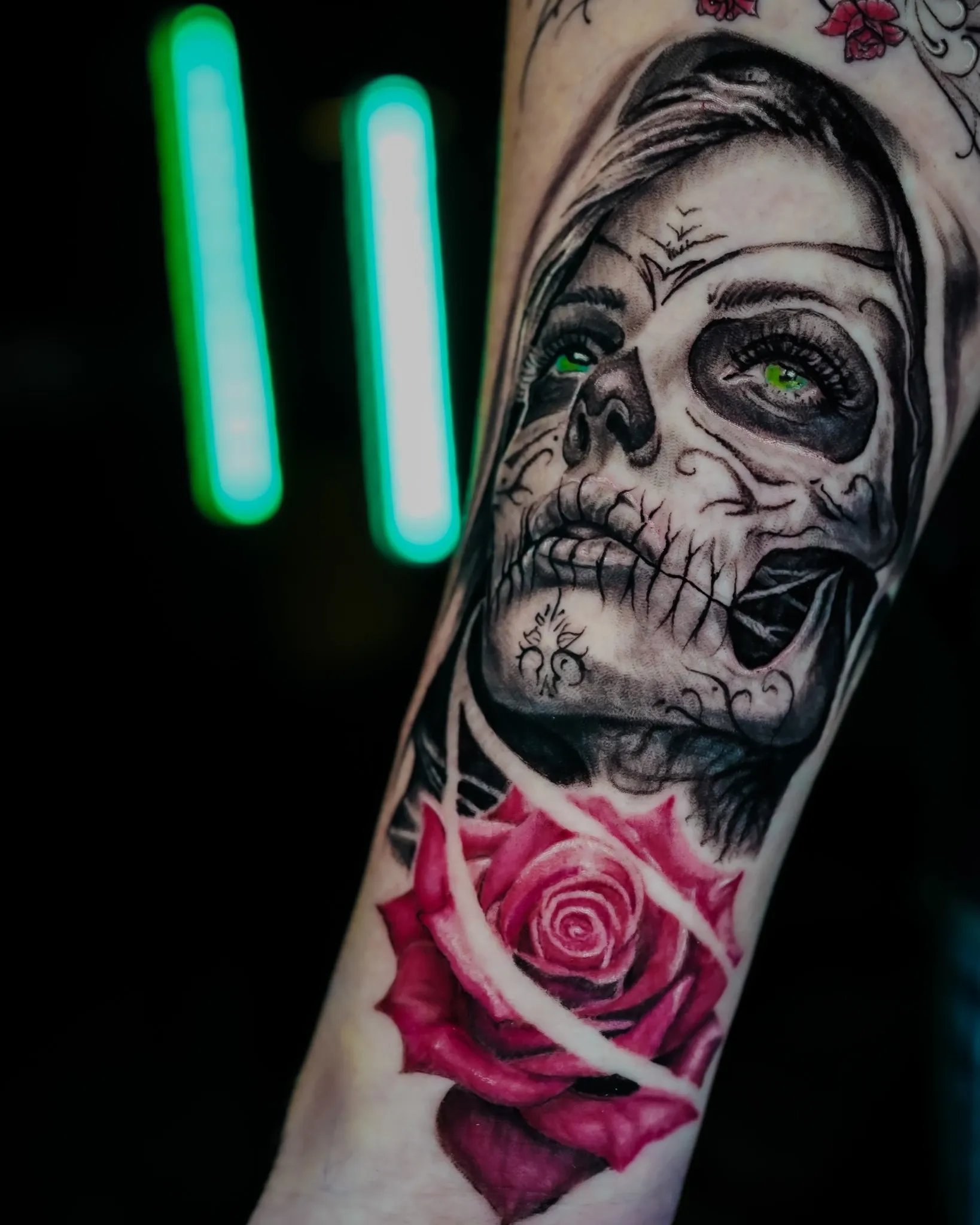 Black & Grey Realism example 4